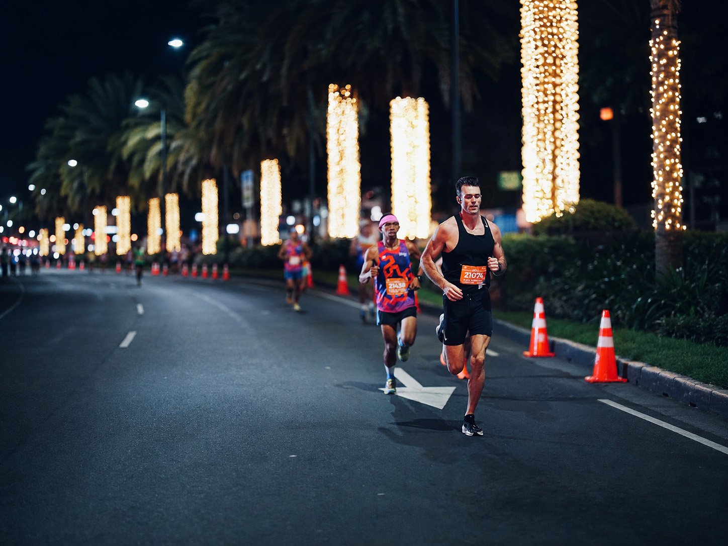 Norman Petermann running during a night race